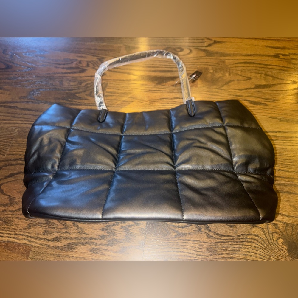 Victoria's Secret Black Padded Shoulder Bag - Picture 4 of 6